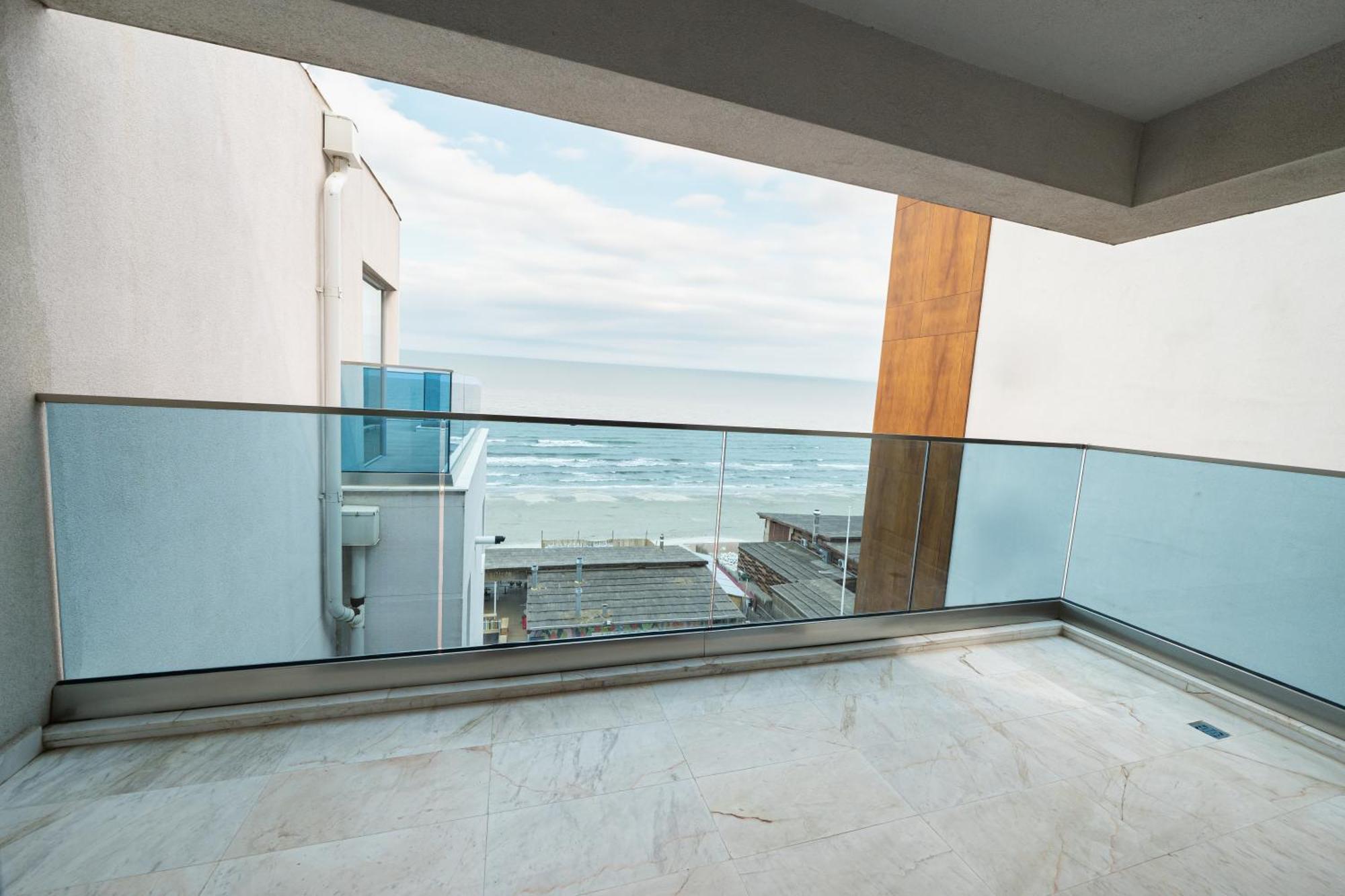 Wave 2 Promenada Apartments Нэводари Экстерьер фото